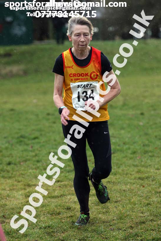 Womens 35s and over and mens 65 and over, 2018 North Eastern Masters, Darlington. Photo: David T. Hewitson/Sports for All Pics